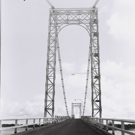 San Remo / Phillip Island Bridge circa 1970 image copyright Morris Foon 1970